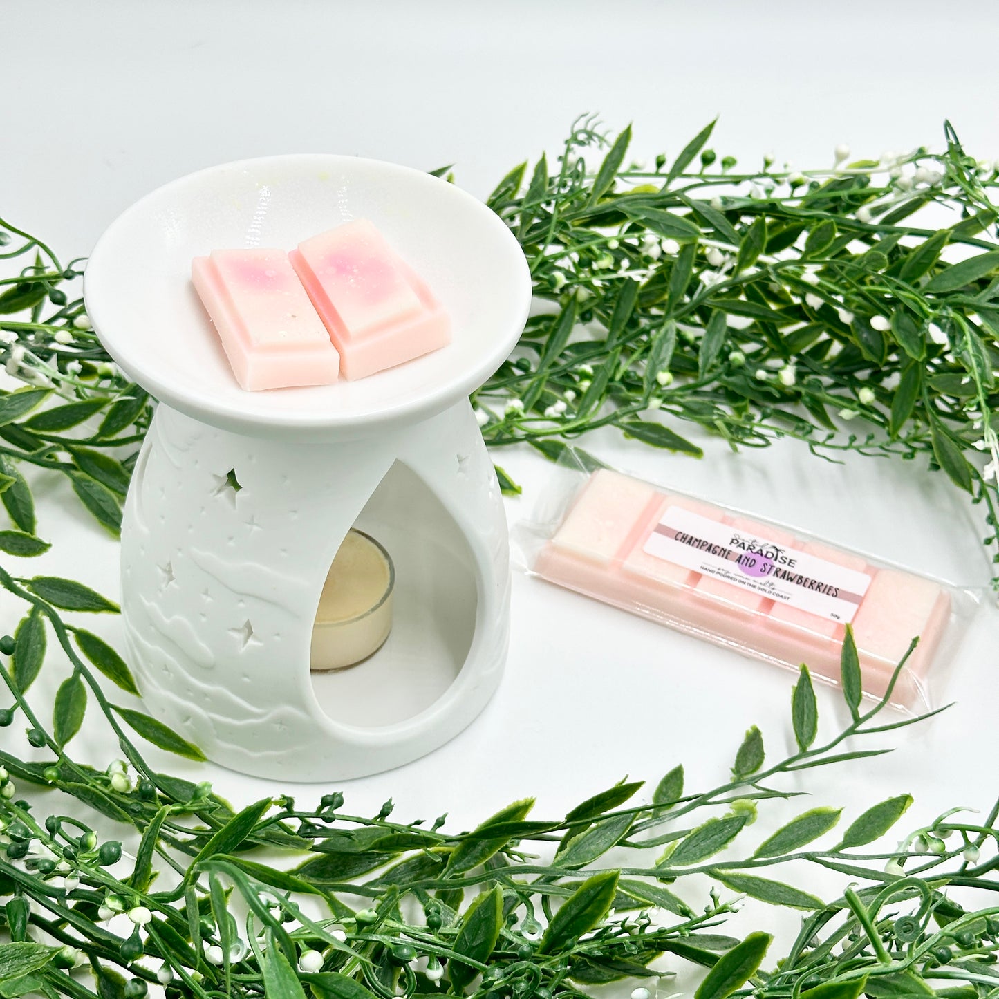 Champagne and Strawberries Snap Bars